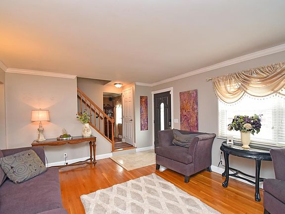 3rd image of 5030 Donlar Ave