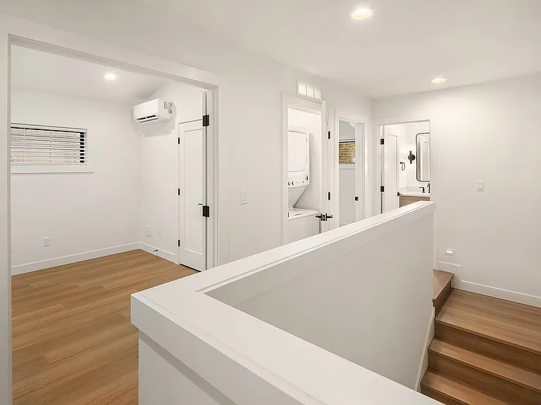 2351 NE 91st St — Photo 20