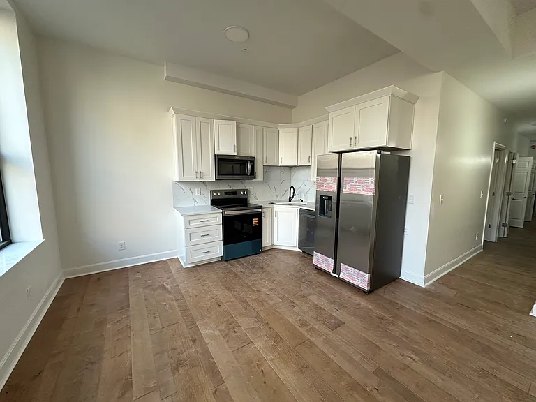 540 S 4th St #301 — Photo 10