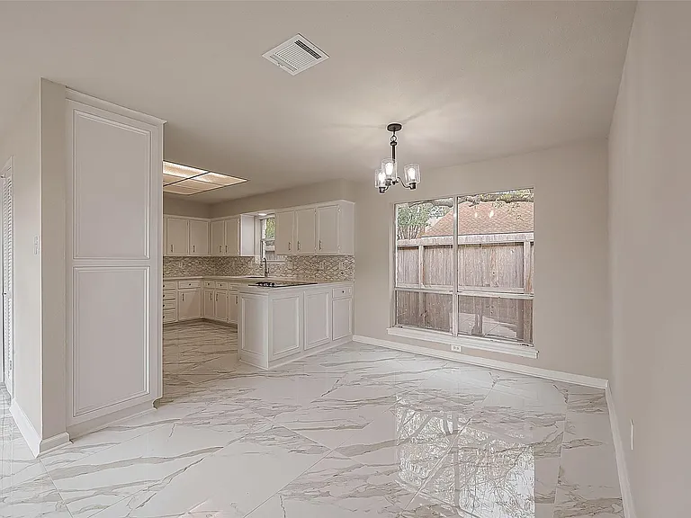10811 Villa Lea Ln — Photo 12