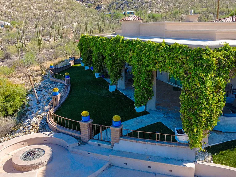 5405 N Houghton Rd — Photo 51