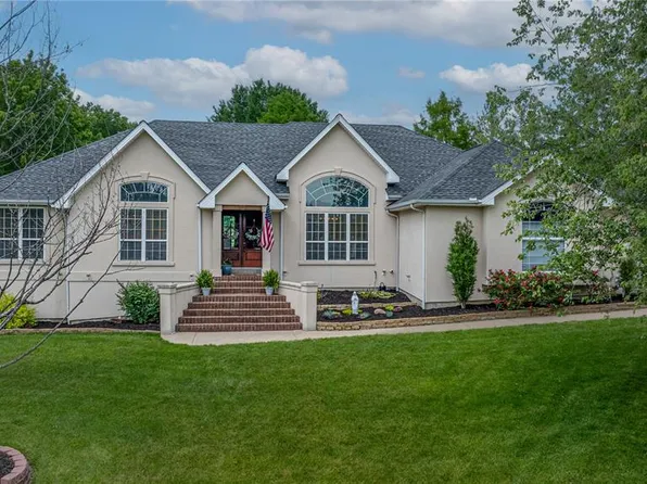 1714 Greenbrier St, Cape Girardeau, MO 63701