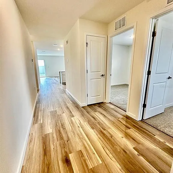 5844 SW 132nd Pl — Photo 4