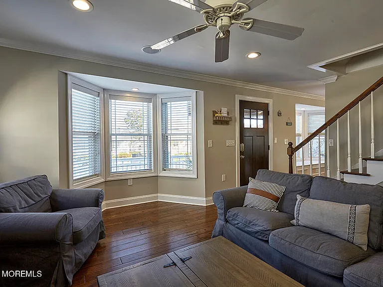 304 Arnold Ave — Photo 14
