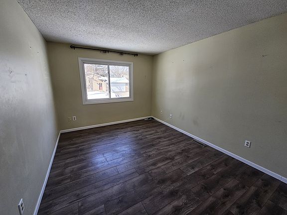5th image of 14196 Aspen Ave NE