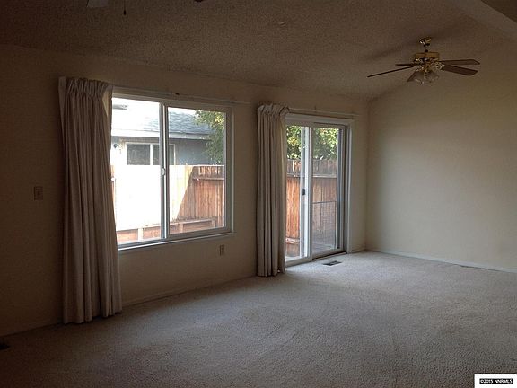 4th image of 4238 Pheasant Dr
