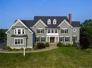 42 Stockbridge Dr, Avon, CT 06001
