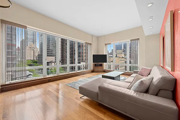 Rented by Compass | media 9