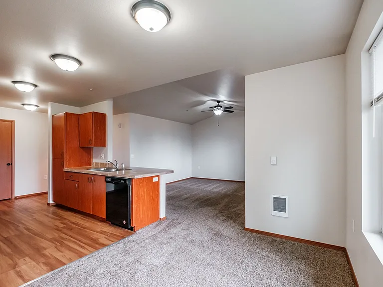 Aspen Place Apartments — Photo 56