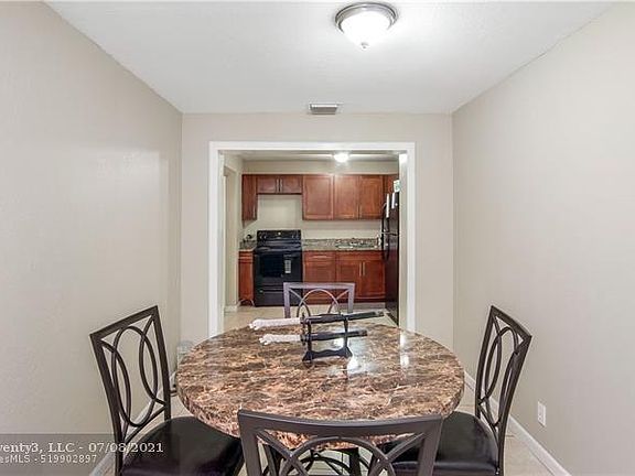 5th image of 1641 NE 32nd Pl