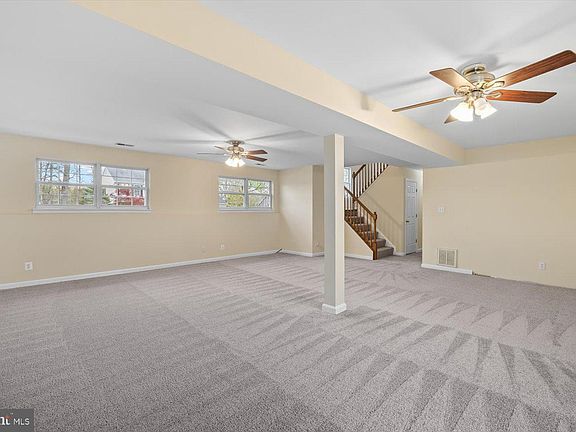 5th image of 11806 Gardenia Dr