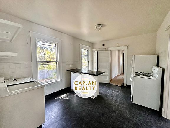 3rd image of 579 Woodward Ave #B