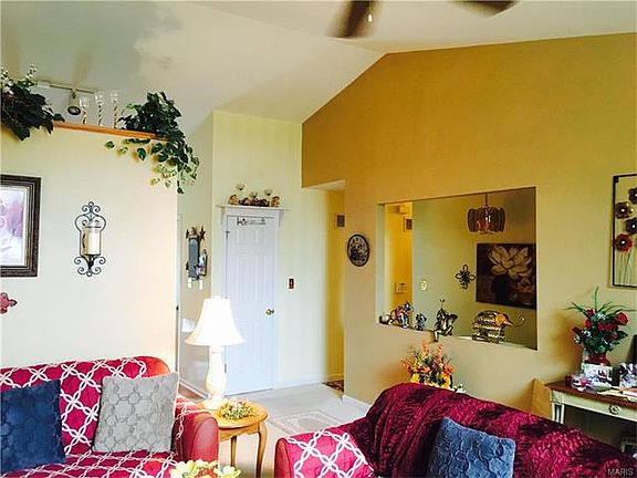 5th image of 4420 Southview Way Dr