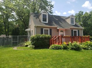 46 Deerpath Rd, Merrillville, IN 46410