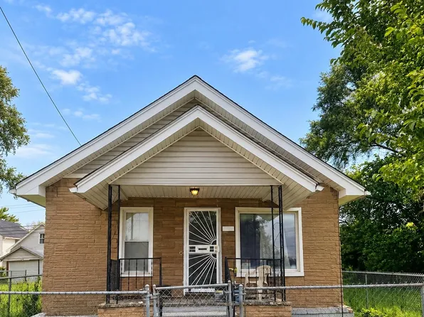 11739 Dyar St, Hamtramck, MI 48212
