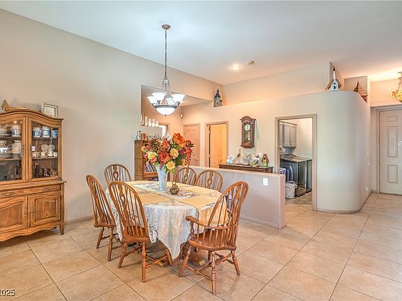 4th image of 8089 Black Orchid Ave