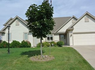 W162N5558 Westwind Dr, Menomonee Falls, WI 53051