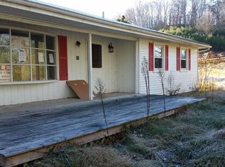 41 Red Bird Dr, Louisa, KY 41230