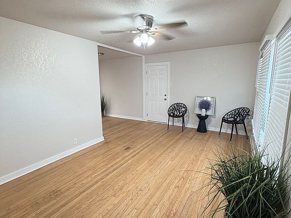 4th image of 510 Edgebrook