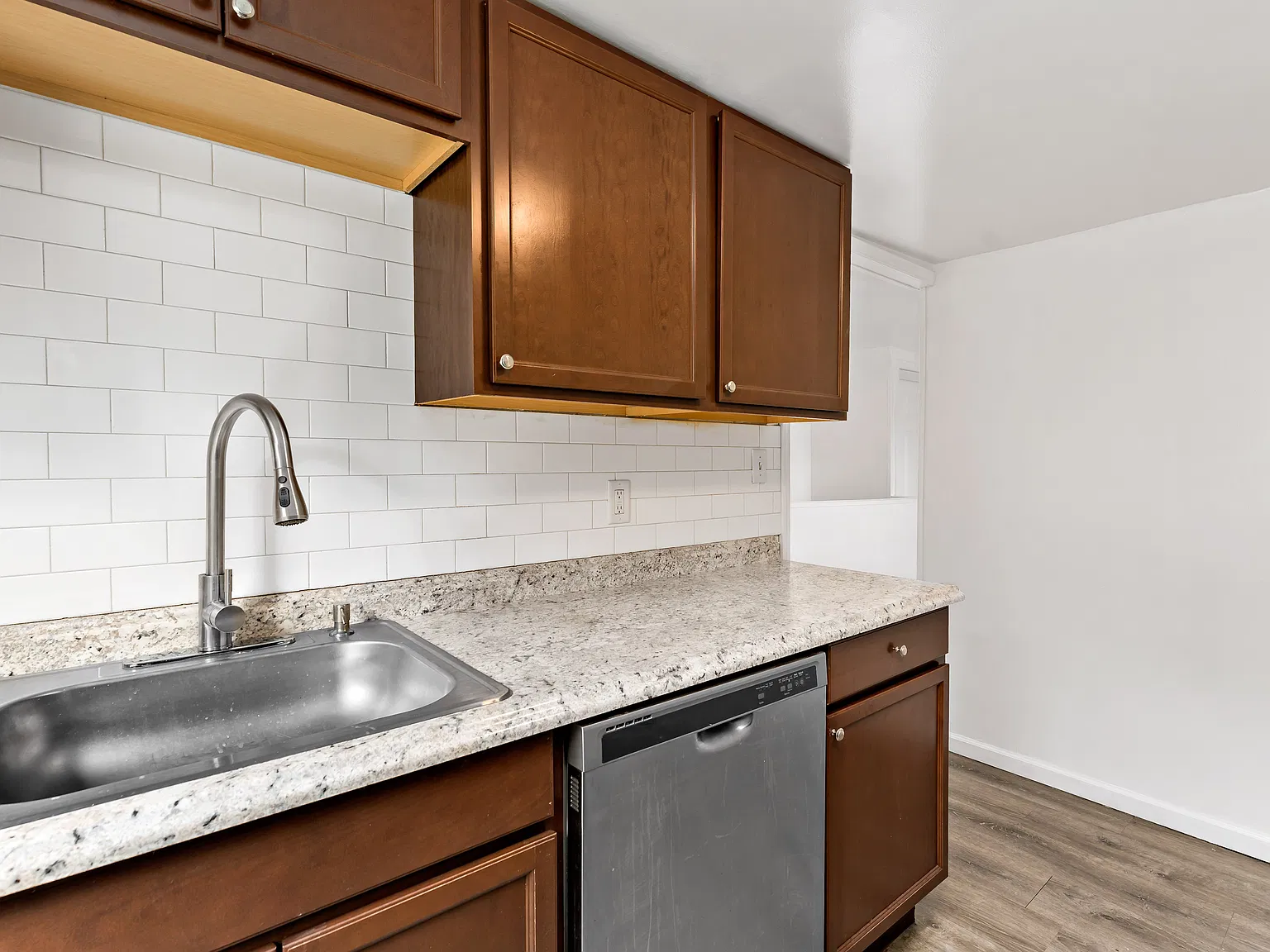 401 Arch St Apartments LLC — Photo 2