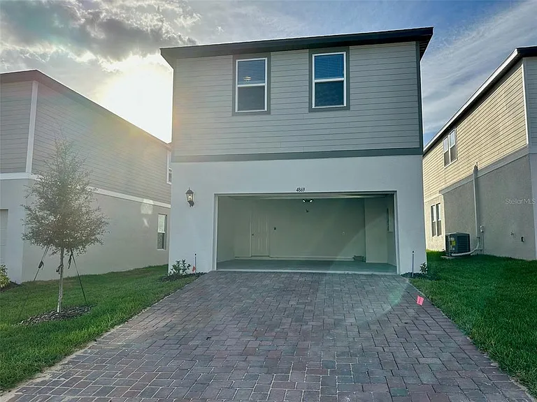 4869 Lacewing Dr — Photo 20
