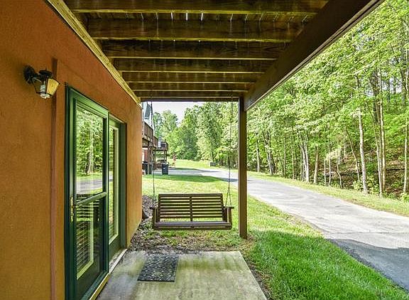 4th image of 5632 Beacon Hill Dr #5632