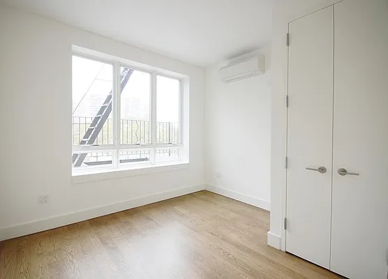 Rented by EXR | media 2