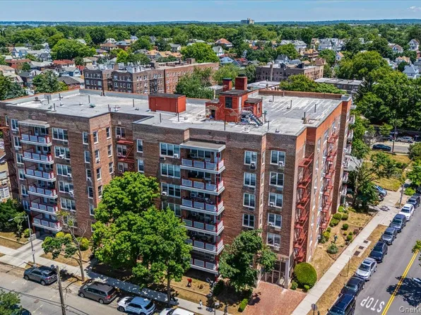 3425 150th Pl #1B, Flushing, NY 11354