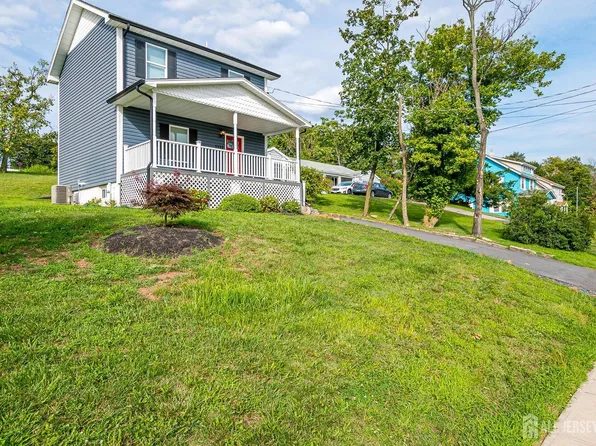 1111 River Rd, Piscataway, NJ 08854