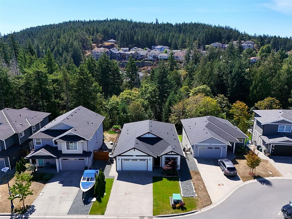 1st image of 933 Blakeon Pl