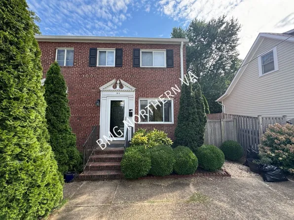 18 1/2 W Wyatt Ave, Alexandria, VA 22301