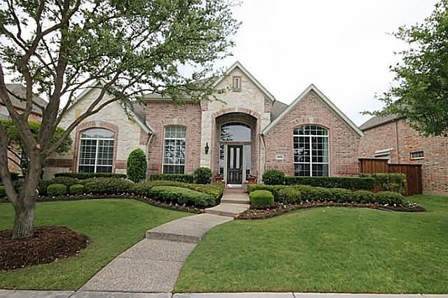1st image of 1403 Crockett Dr
