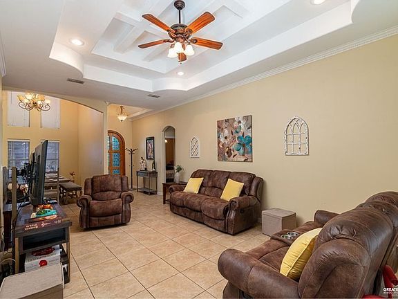 3rd image of 1505 Pheasant Dr