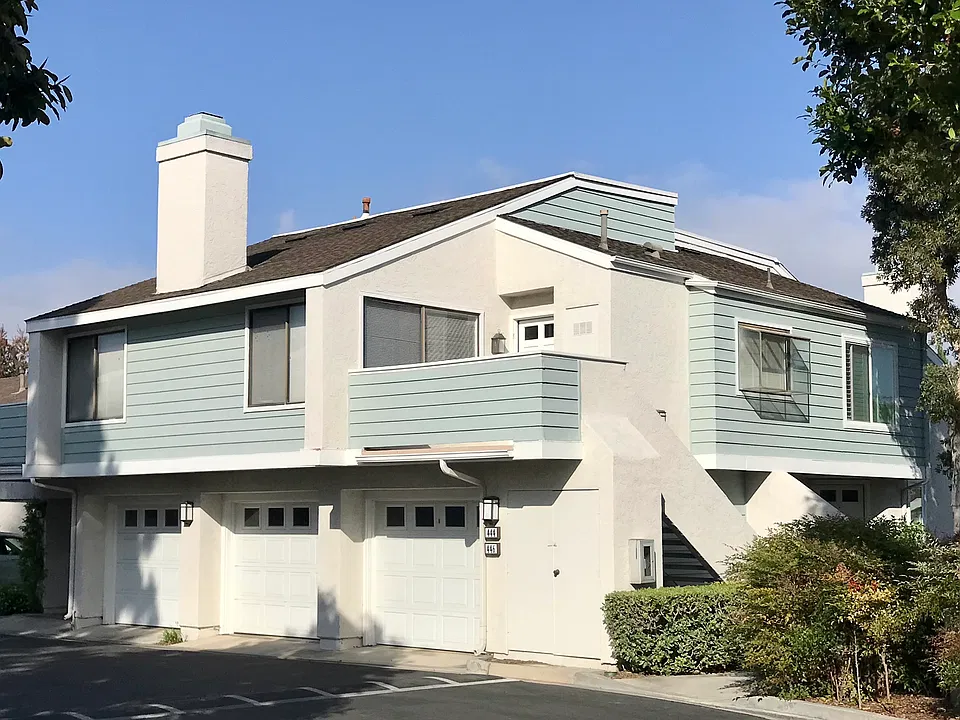 444 Deerfield Ave