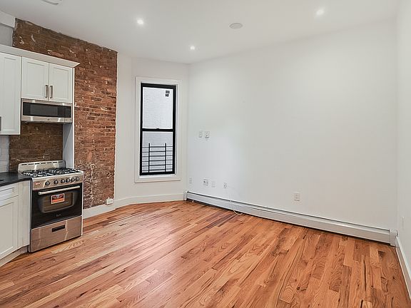 3rd image of 131 Herkimer St APT 8
