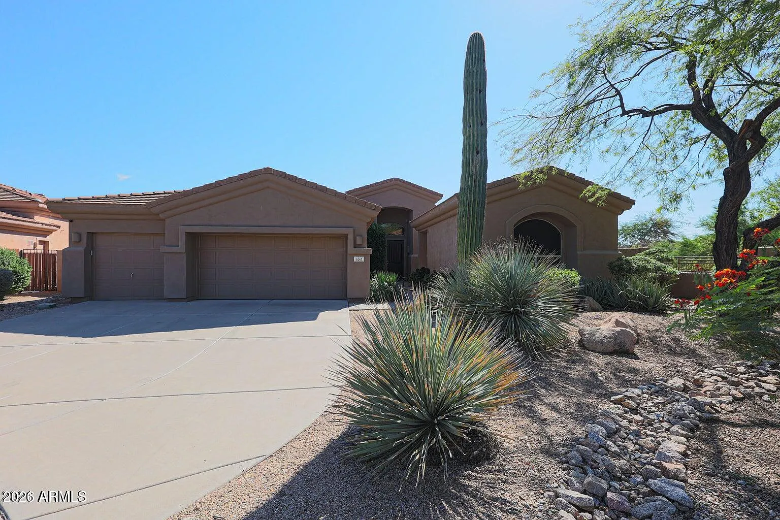4 bed, 3.0 bath, 2425 sqft, $6,500 — Photo 1