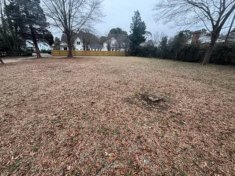 308 Earp St — Photo 20