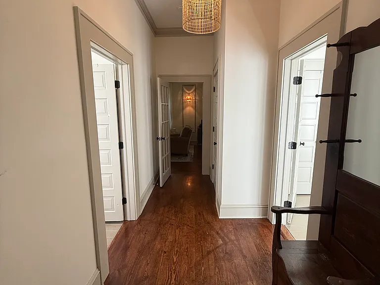 108 Lee St — Photo 2