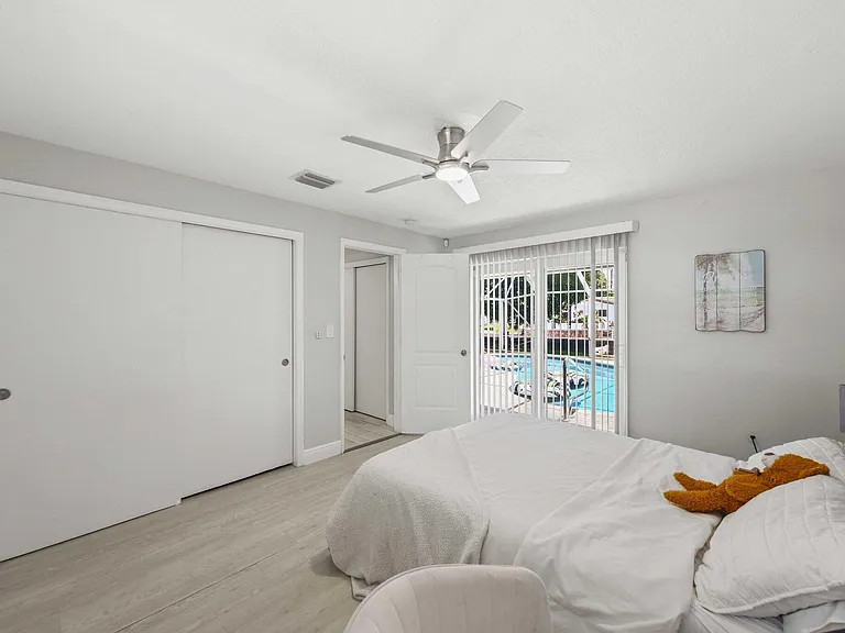 1710 SW 4th Ave — Photo 37