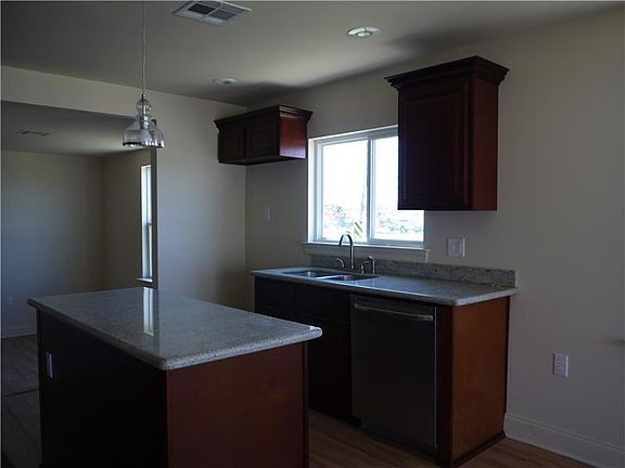 4th image of 4724 Ashbury Dr