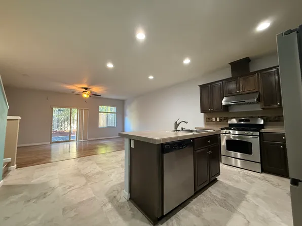 16256 SE Scoria Ln, Damascus, OR 97089