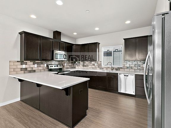 3rd image of 22 Avenue E #B
