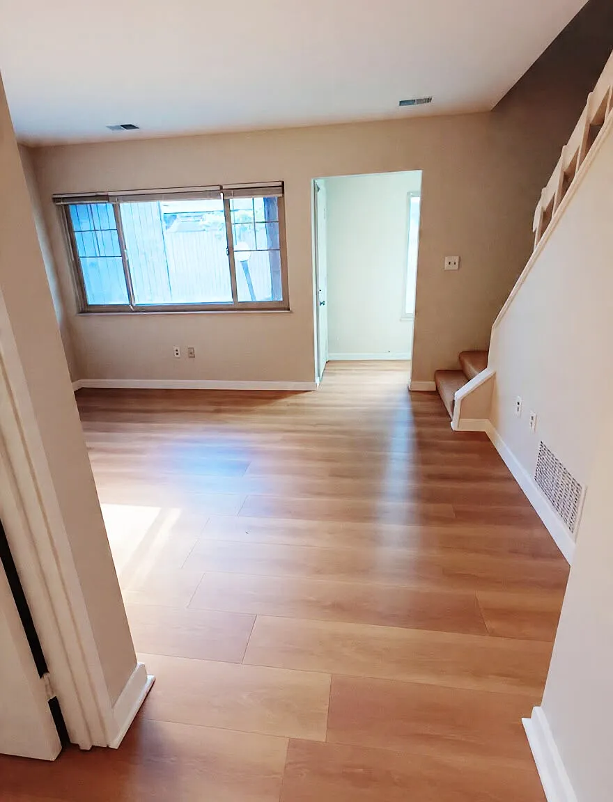 2 bed, 1.5 bath, 1044 sqft, $2,650 — Photo 3