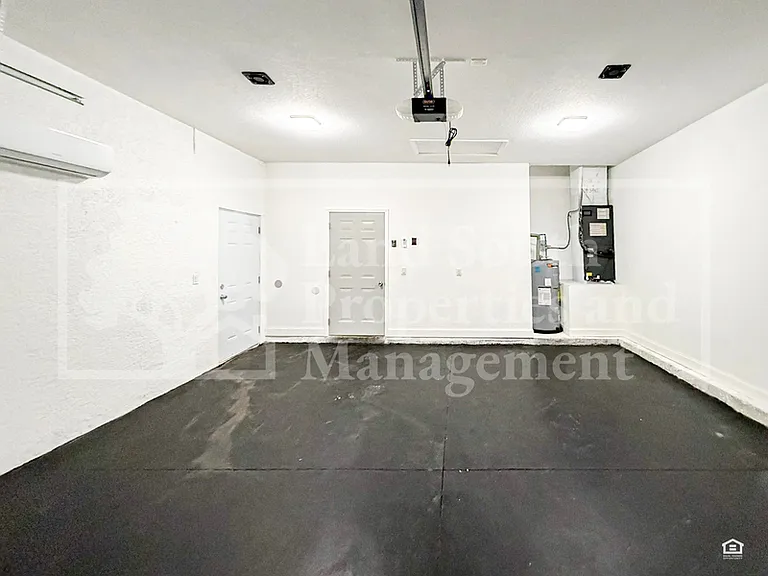 707 SE 4th St — Photo 24
