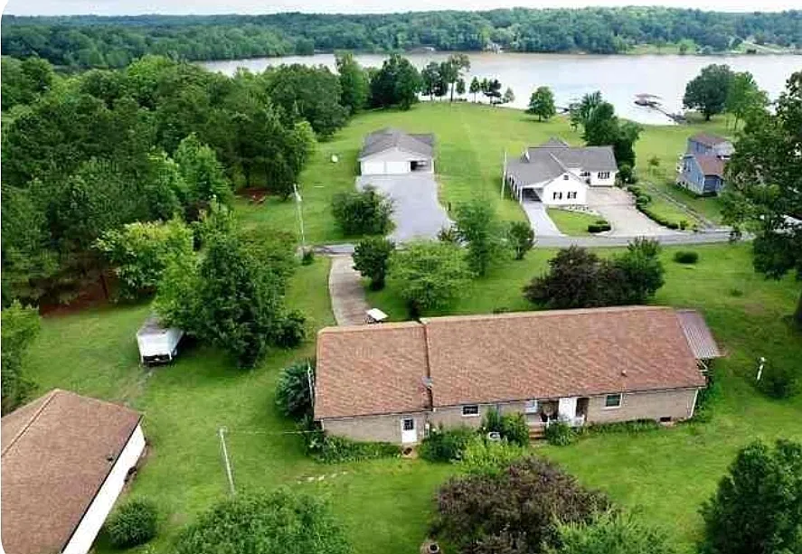 3 bed, 1900 sqft, $3,000 — Photo 4