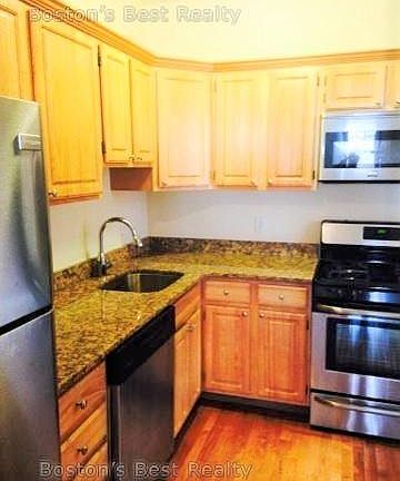 3rd image of 183 Chestnut Hill Ave #14VC