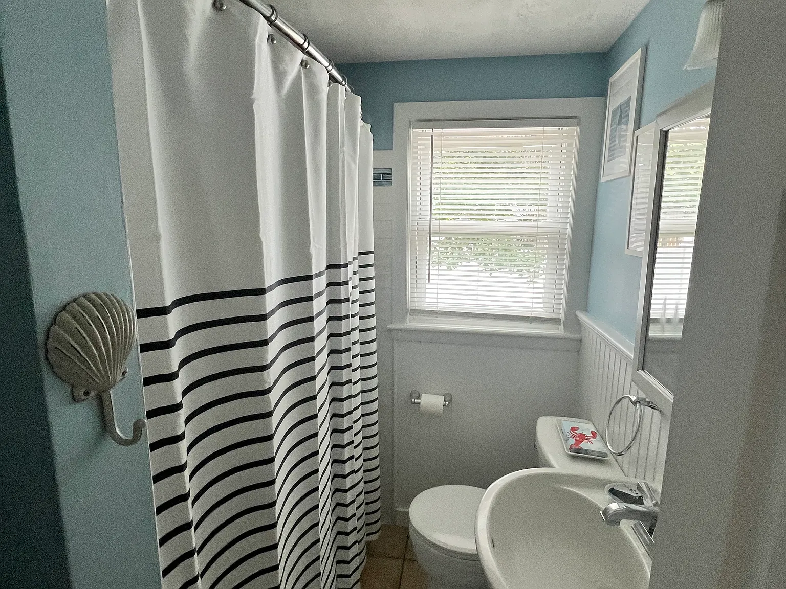 1 bed, 459 sqft, $2,300 — Photo 3