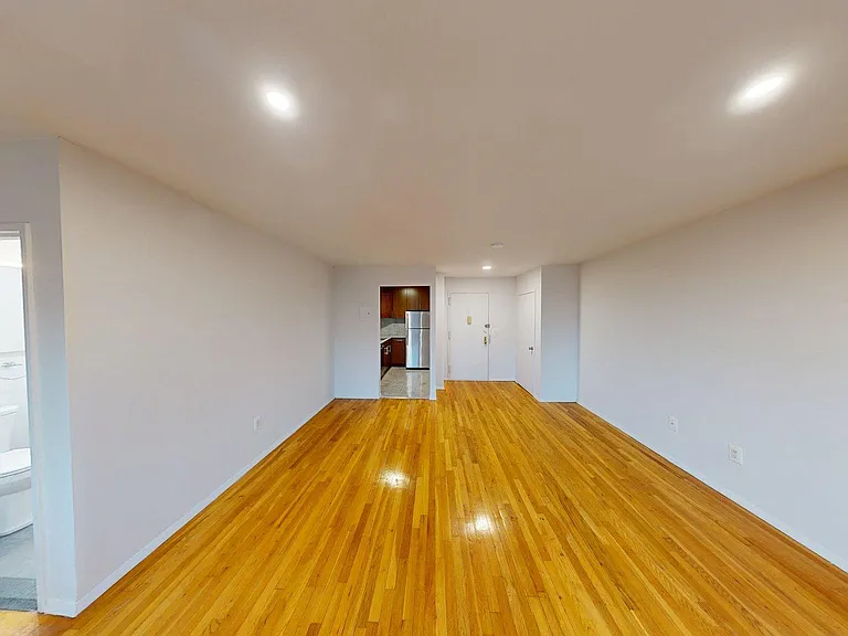 284 Mott St #8G — Photo 4
