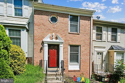 5071 9th St S Photo 1