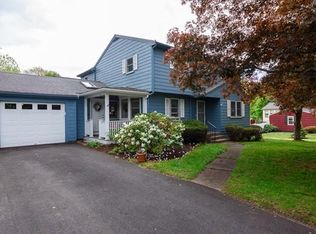 18 Ward St, Hingham, MA 02043